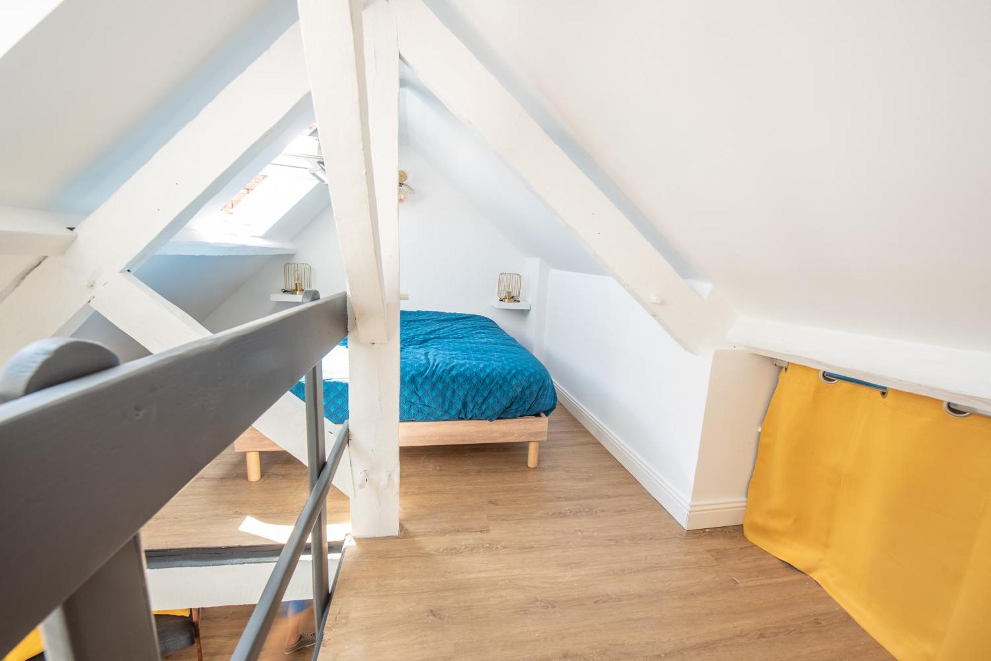 Au Nouveau Boulonnais - 4 Appartements Charmants Pour Couples, Familles Et Groupe D'Amis, Vieille Ville Et Centre Ville De Boulogne Sur Mer Экстерьер фото